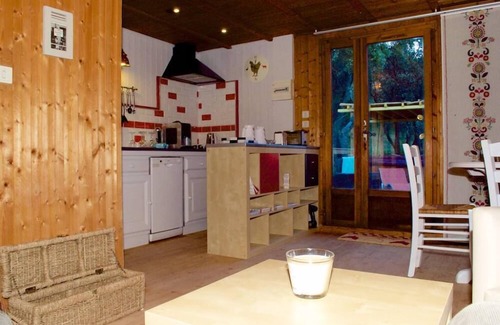 Saze Ski Chalet | Cozy Cottage with Private Hot Tub near Avignon - Guest Rated 9.8