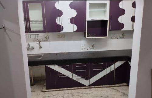 Aligarh House | INDEPENDENT FLOOR 1ST IN LIG11 SWARN JAYANTI NAGAR NEAR WATER TANK IN FRONT OF AURA PEARL APARTMENt