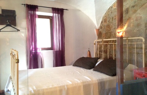 Caceres Old Town House | Cozy Independent House with Kitchen, Pet and Child Friendly