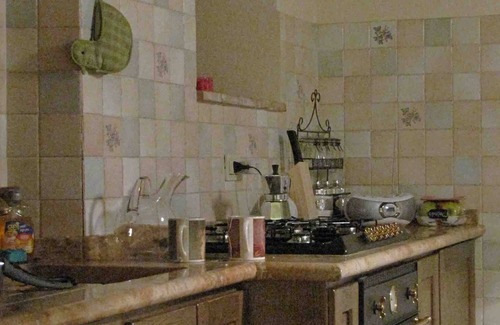 Castiglione d'Orcia House | Historic Center Independent House: Pet-Friendly & Family-Ready