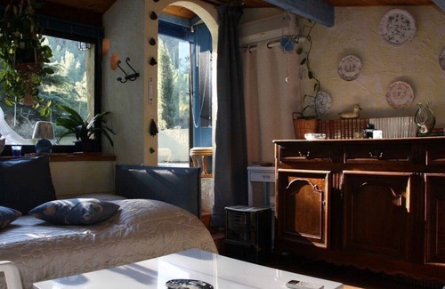 Carqueiranne Cabin | Serene Pavilion with Pool and Ocean View - Rated 10/10