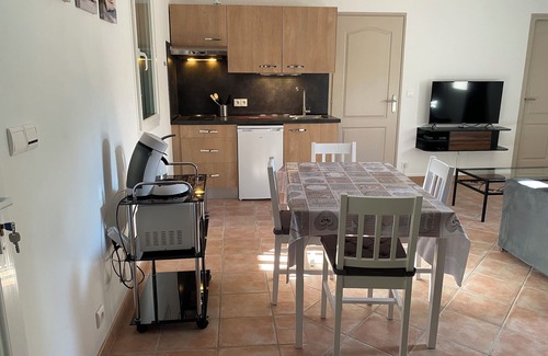 Vidauban Villa | Charming Oceanfront Studio for 2-3 Guests, Rated 9.6/10