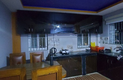 Bungmati Apartment | Indi Sweet Home: Serene Stay with Spa and Hot Tub Access
