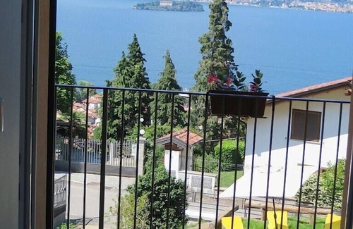 Stresa Apartment | Scenic India Apartment with Lake View in Stresa