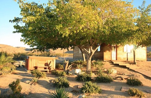 Indian Cove Cabin | Idyllic Joshua Tree Retreat with Pool & Hot Tub Access