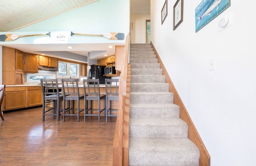 Lakeview House | Elegant Indian Lakefront Retreat with Boathouse & Pool