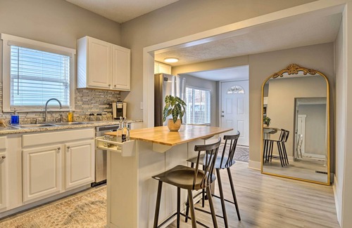 Indianapolis House | Relaxing Indianapolis Home Near Vibrant Fountain Square