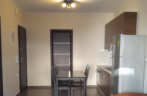 Olymbiaki Akti Apartment | Indigo Deluxe Apartment: Family-Friendly Comfort Awaiting You