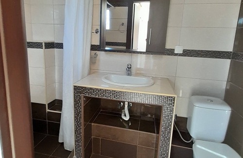 Olymbiaki Akti Apartment | Indigo Superior Apartment: Ideal for Family Getaways