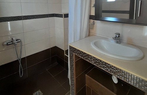 Olymbiaki Akti Apartment | Indigo Superior Apartment: Ideal for Family Getaways