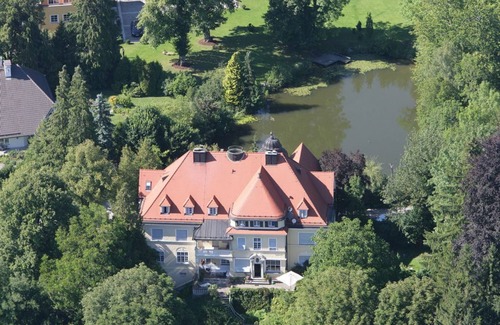 Morlbach Apartment | Elegant 3 Room Unit at Schloss Mörlbach with Spa & Pool