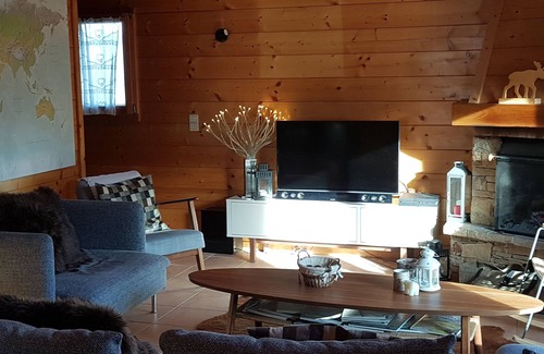 La Cote-d'Arbroz Ski Chalet | Individual chalet, sleeps 12