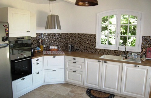 Bezengi House | Discover 177 in La Croix Valmer: Pet-Friendly Retreat