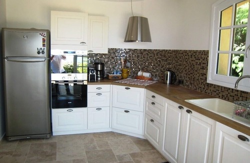 Bezengi House | Discover 177 in La Croix Valmer: Pet-Friendly Retreat