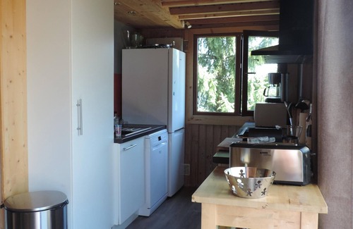 Doucy-Combelouviere Ski Chalet | Inviting Chalet at Doucy/Valmorel with Spa & Hot Tub