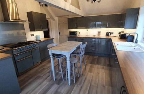 Blaisdon House | Relaxing Riverside House: Pool, Hot Tub & 9.8/10 Rating