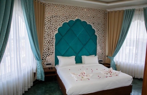 Morena Hotel | Indralok Palace Hotel and Resort: Enjoy Breakfast & Family Fun