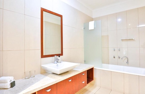 Mildura Central Business District Apartment | Family-Friendly Indulge Apartments in Langtree - 4 Stars