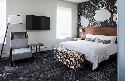Downtown Minneapolis Hotel | Experience Comfort in Our Pet-Friendly Hotel Units!