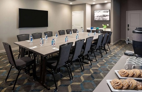 Fairfax Apartment | Experience Comfort with Free Breakfast and Pet-Friendly Stays
