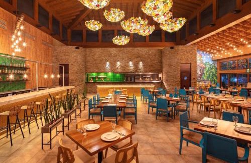 Tela Resort | Beachfront Indura Beach & Golf Resort: 4-Star Guest Favorite