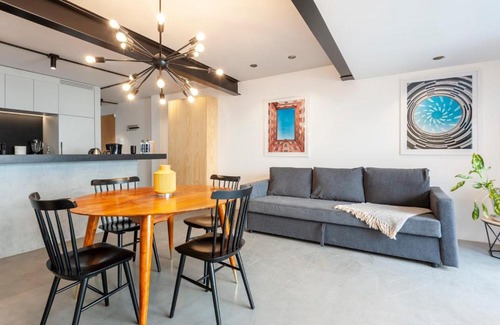 Roma Norte Apartment | Stylish 1BR with Private Terrace in Roma Norte – Rated 10/10