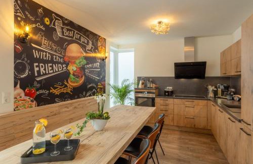 Hohenfels-Essingen Villa | Relaxing Industrial Loft with Whirlpool, Sauna & Terrace