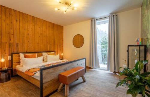 Hohenfels-Essingen Villa | Relaxing Industrial Loft with Whirlpool, Sauna & Terrace