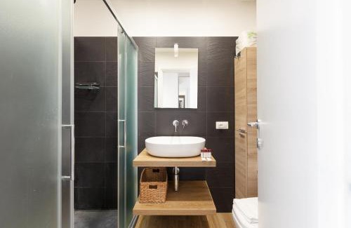 Chinatown Apartment | Industrial-Style Apartment in Chinatown!