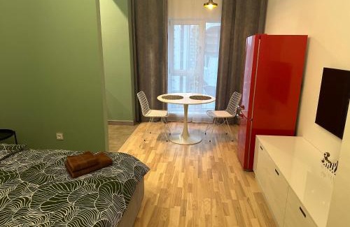 Iasi Apartment | Industrial Touch: Child-Friendly Getaway with 9.8 Rating