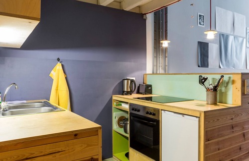 Neulindenau Apartment | Industrial vacation apartment 2 in the old spinning mill