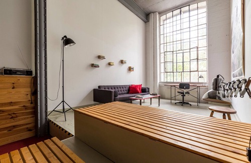 Neulindenau Apartment | Industrial vacation apartment 2 in the old spinning mill