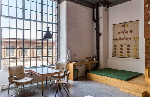 Neulindenau Apartment | Industrial vacation apartment 3 in the old spinning mill