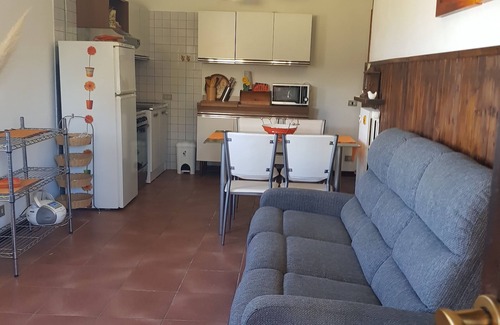 Arona House | Scenic INES Apartment with Kitchen Near Lake Maggiore