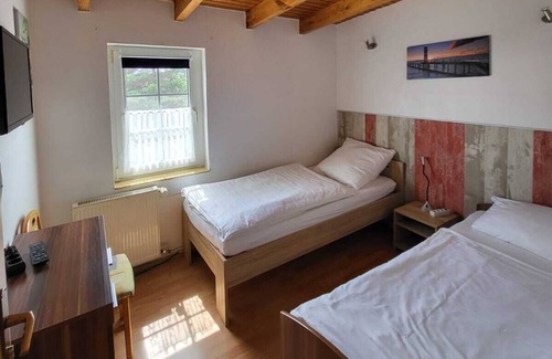 Biederitz Apartment | Budget-Friendly Apartment for Fitters near Magdeburg
