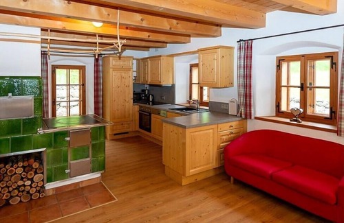 Altmuenster House | Discover Infanglalm "Traunsee" with Family-Friendly Amenities