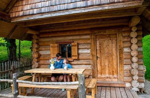 Altmuenster House | Discover Infanglalm "Traunsee" with Family-Friendly Amenities