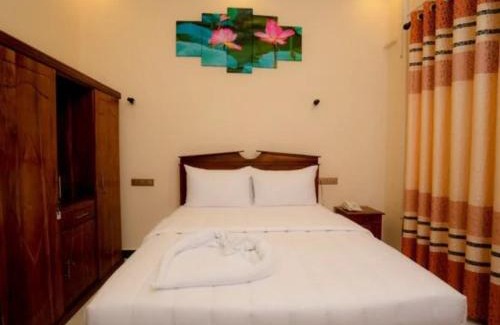 Valikamam South-West Hotel | Infenta's Villa