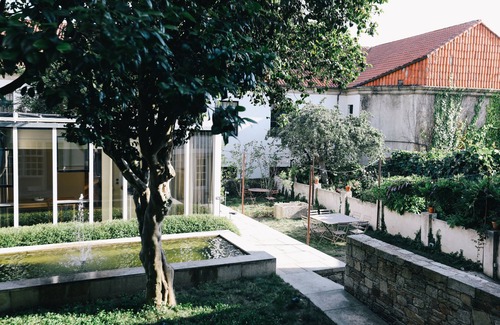 Santiago de Compostela Historic Centre Apartment | Secluded Inferniño Apartments: Family-Friendly Getaway