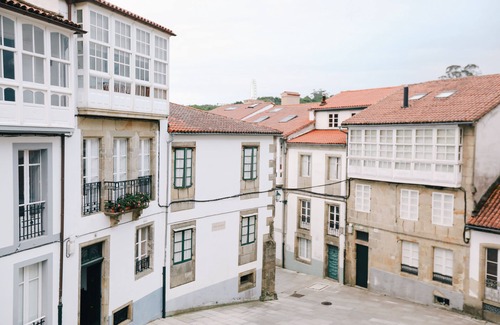Santiago de Compostela Historic Centre Apartment | Secluded Inferniño Apartments: Family-Friendly Getaway