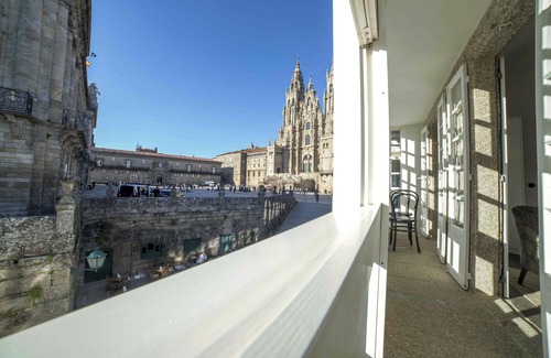 Santiago de Compostela Historic Centre Apartment | Relax at Inferniño Apartments: Comfort with Spa & Breakfast