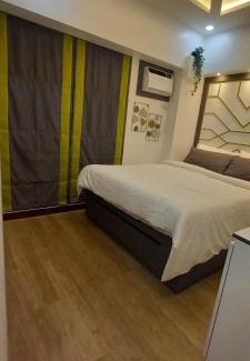 Project 4 Apartment | Modern 2-BR Infina Towers Unit with Balcony in QC, Manila