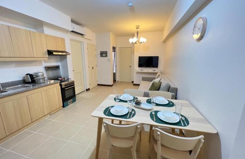 Project 4 Apartment | Discover Infina Towers: Budget-Friendly Stay with Pool Access