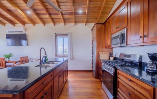 Caye Caulker House | Infinite Sea