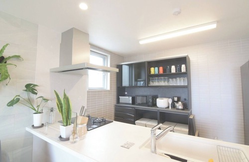 Miyakojima House | Pet-Friendly Rooftop Retreat with Jacuzzi in Miyakojima