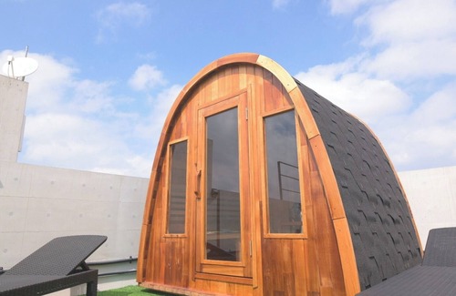 Miyakojima House | Pet-Friendly Rooftop Retreat with Jacuzzi in Miyakojima