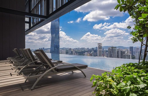 Pudu Apartment | Deluxe Suite with Infinity Pool near KLCC & Lalaport