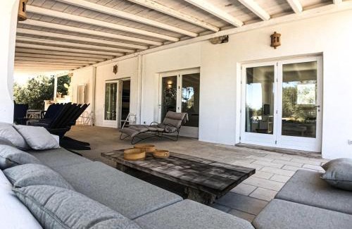 Castrignano del Capo Villa | Elegant Infinity Pool Villa with Ocean View and Pet-Friendly