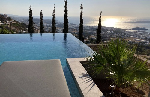 Paros Villa | Ocean View Villa with Private Pool – Rated 10/10 by Guests