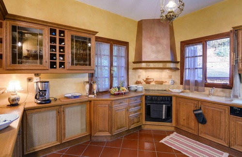 Ligiades Villa | Experience Infinity Villa in Ioannina with Spa and Hot Tub